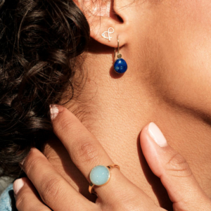 Boucles d'oreilles Druzy Calcédoine bleue or boucles d'oreilles Bestouan lapis lazuli or puces esperluette diamant pierre naturelle or