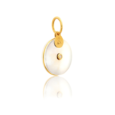 White mother-of-pearl diamond pendant medal