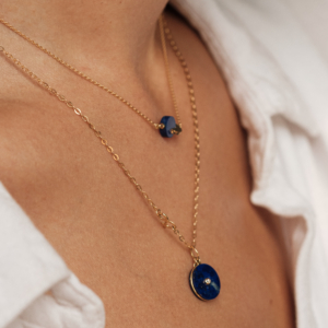 Médaille pendentif pi lapis lazuli diamant pierres naturelles or jaune 18 carats recyclé Collier Eclipse lapis lazuli or recyclé mineral joaillerie éthique