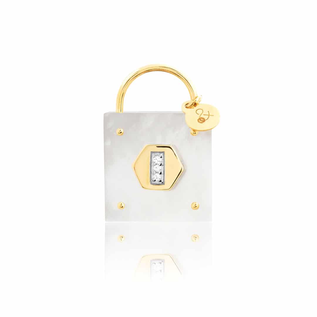 Médaille pendentif les précieuses Cadenas nacre blanche pierre naturelle or jaune 18 carats recyclé mineral joaillerie éthique love